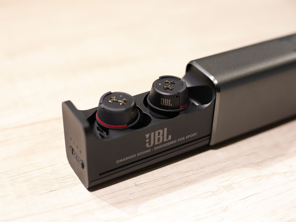 jbl x under armour tw flash